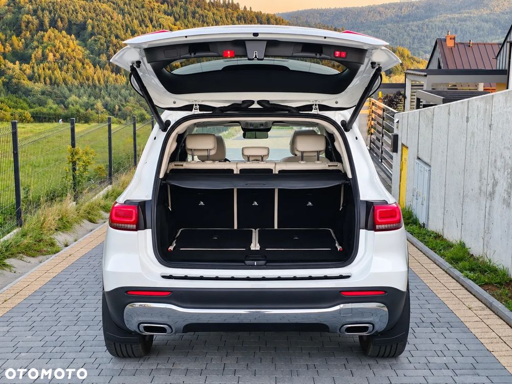 Mercedes-Benz GLB 250 4-Matic Progressive 8G-DCT - 11