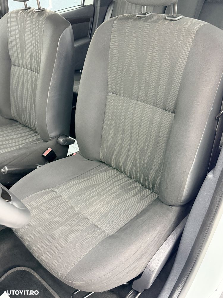 Dacia Duster 1.6 16V 4x2 Essentiel - 10