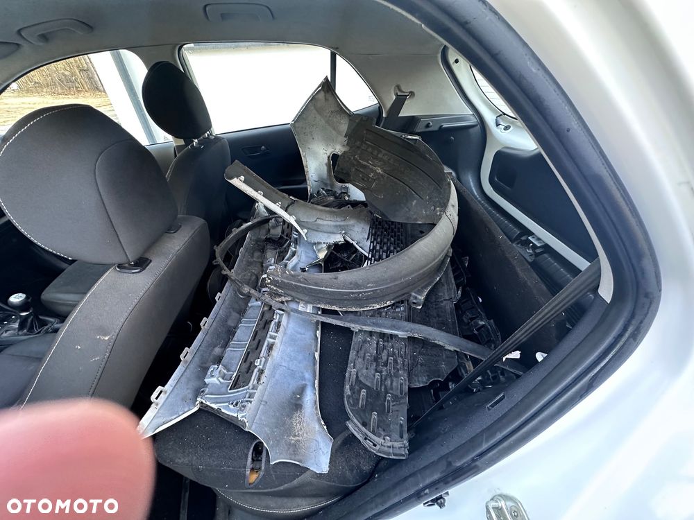 Kia Picanto 1.0 Edition 7 - 12