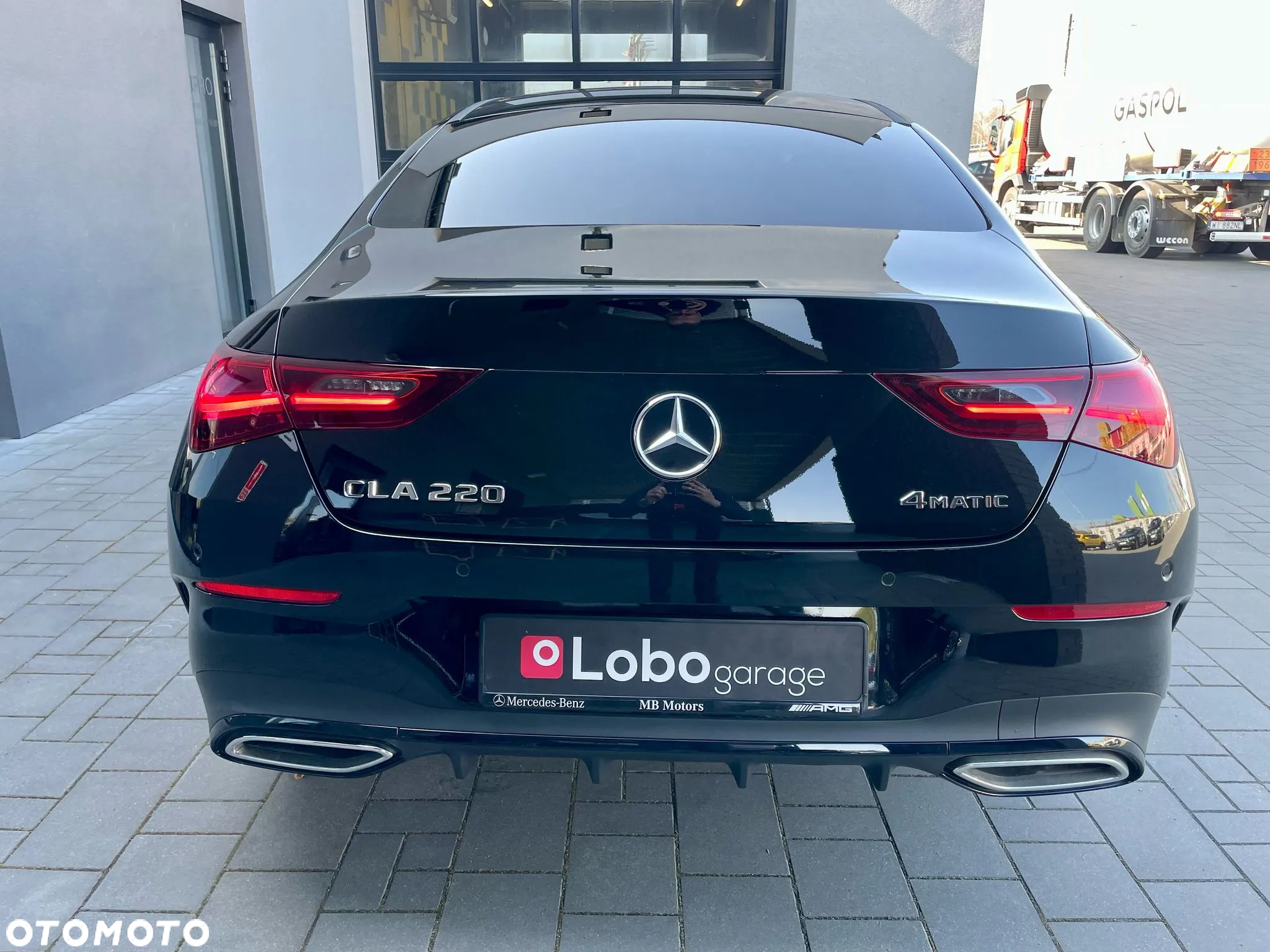Mercedes-Benz CLA 220 4-Matic AMG Line 7G-DCT - 12
