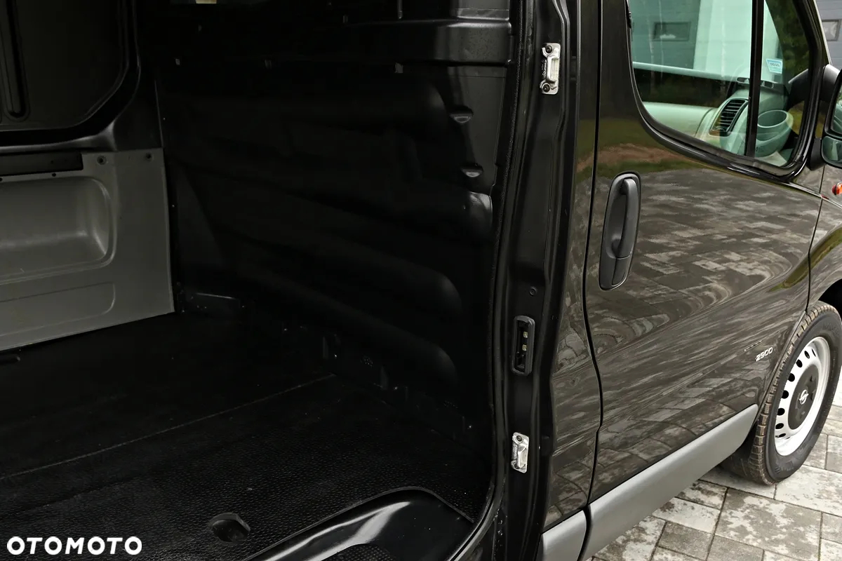Opel Vivaro - 28