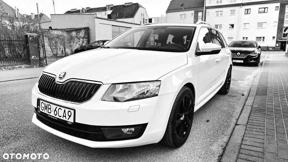 Skoda Octavia 1.6 TDI DPF DSG Elegance - 2