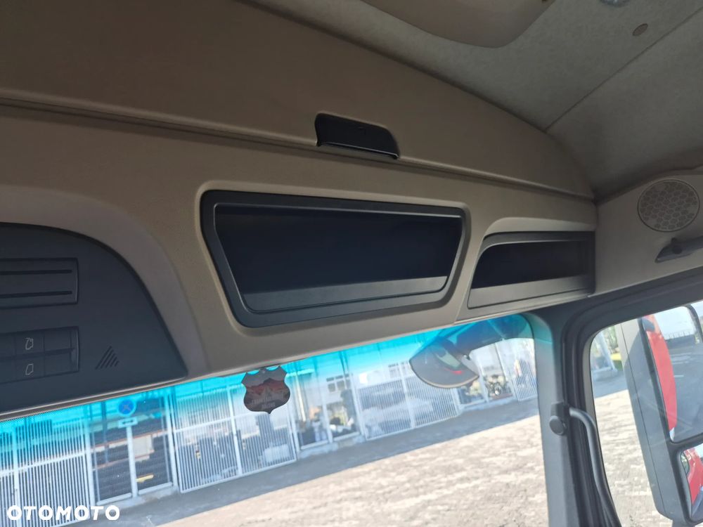 Mercedes-Benz Actros - 20