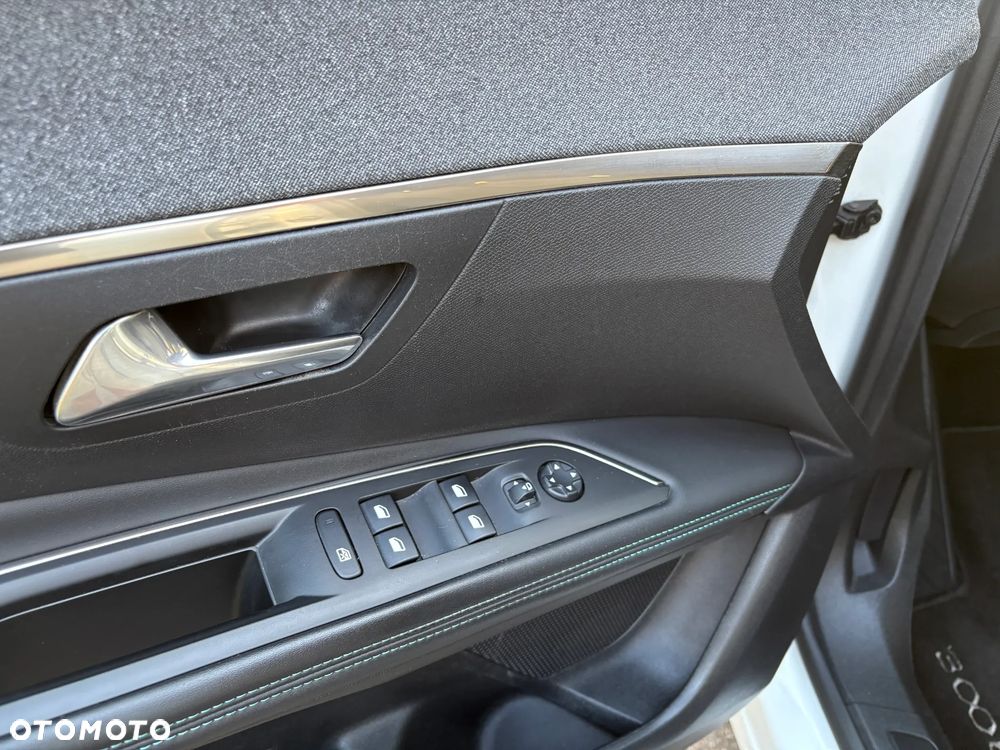 Peugeot 3008 225 e-EAT8 Allure Pack - 13