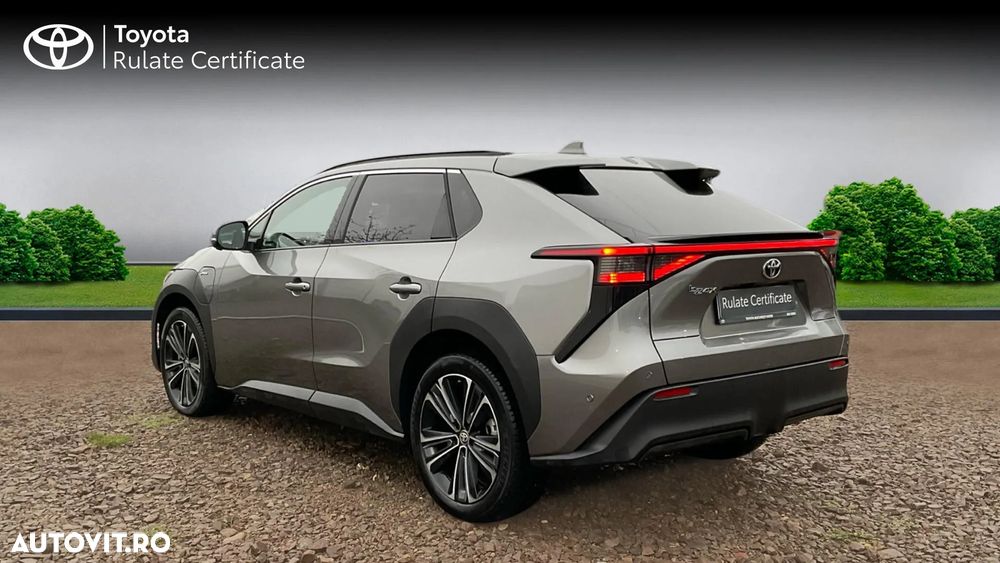 Toyota BZ4X 150 KW FWD (4x2) Luxury Style - 6