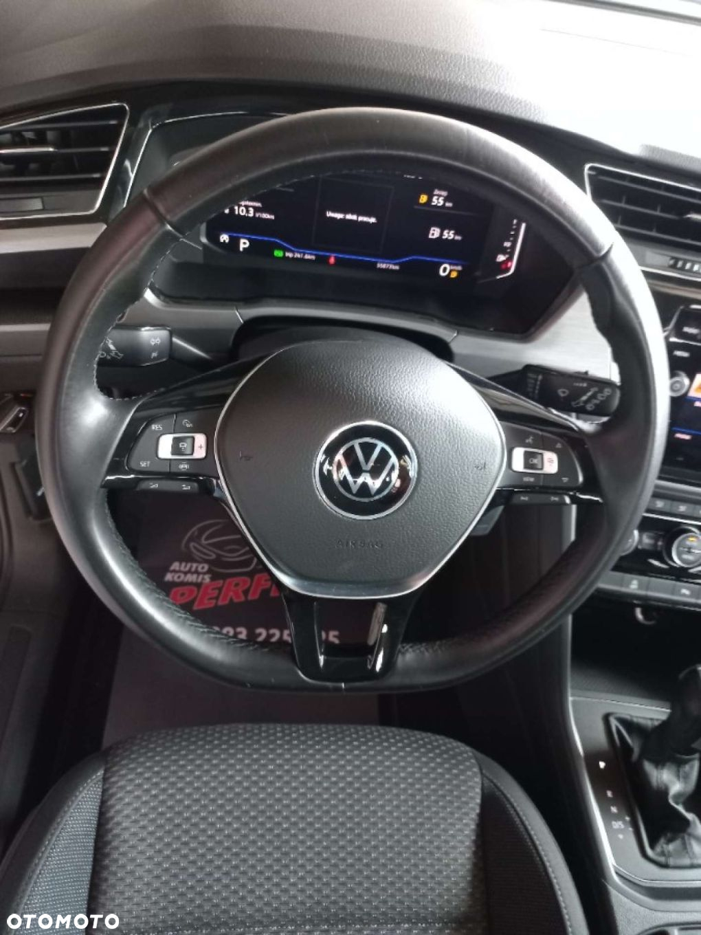 Volkswagen Touran - 13