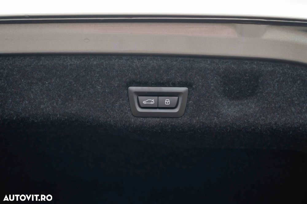 BMW Seria 5 520d xDrive Aut. - 30