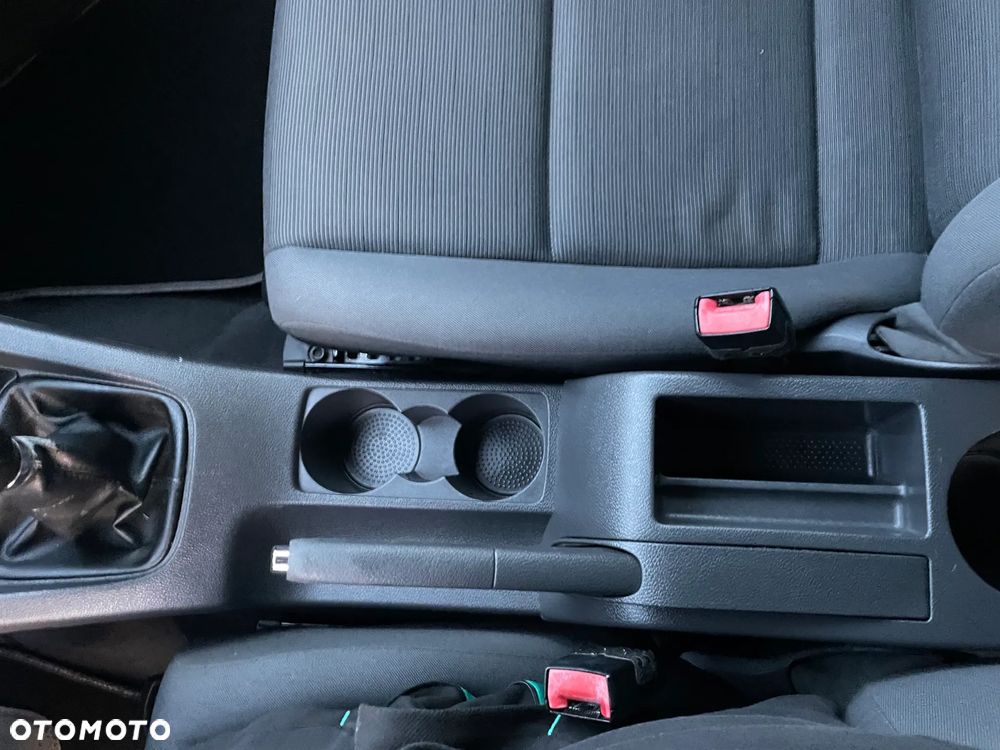 Volkswagen Golf ver-v-1-4-entry - 30