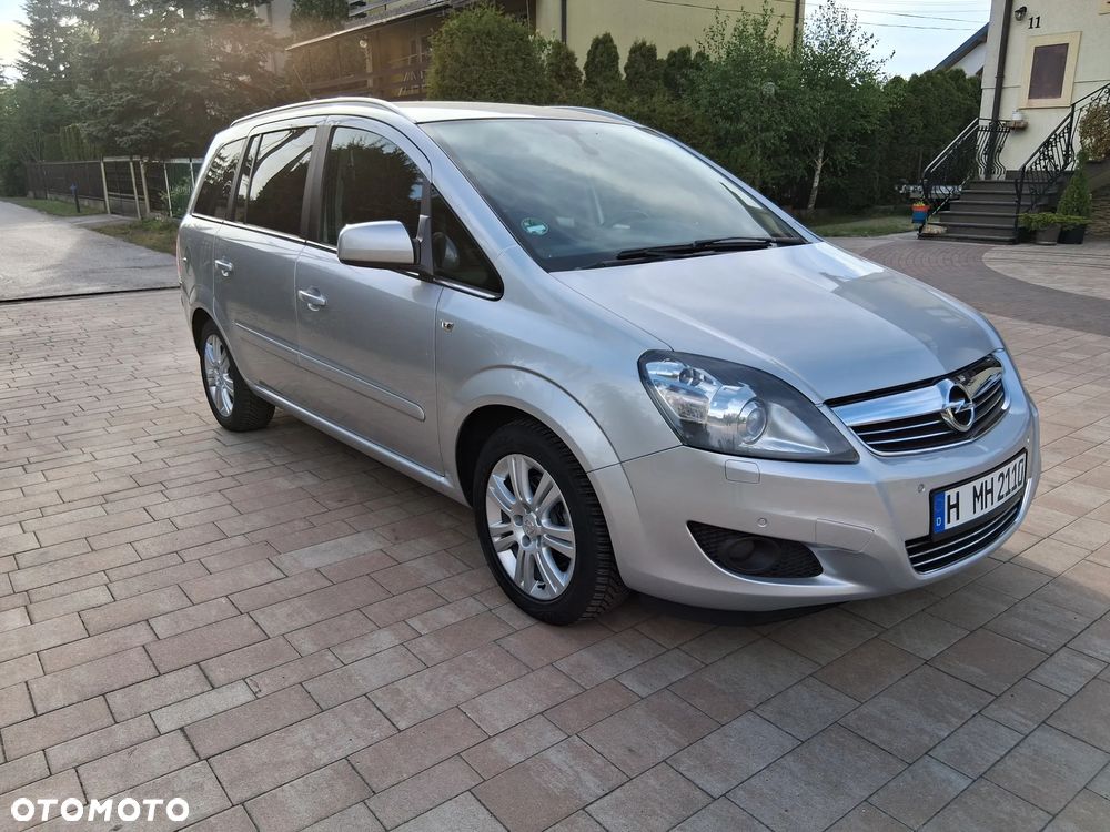 Opel Zafira 1.8 Family Plus - 2