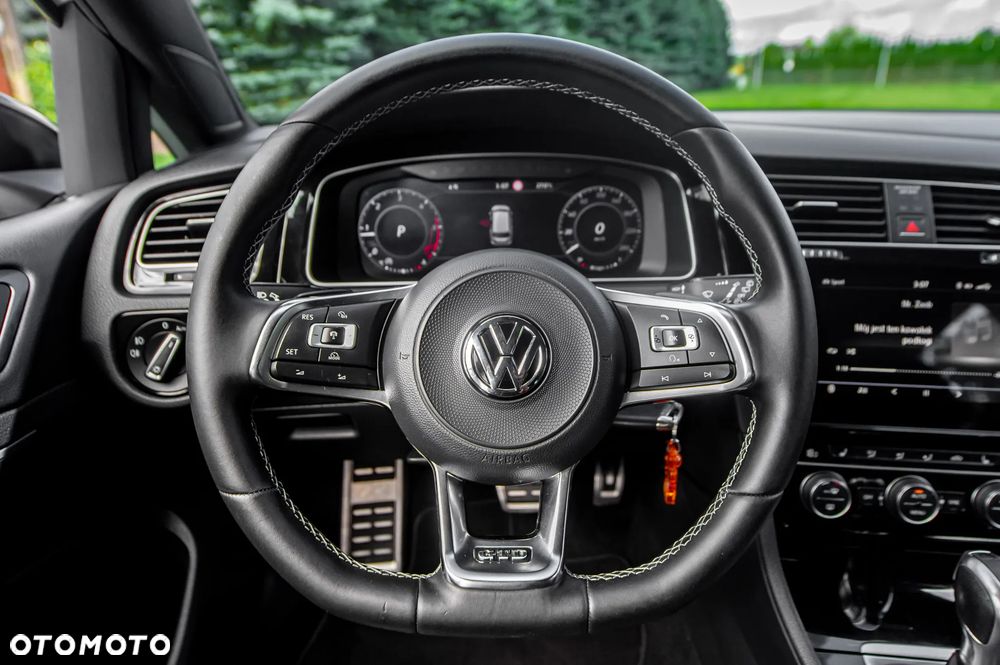 Volkswagen Golf GTD 2.0 TDI SCR DSG - 25