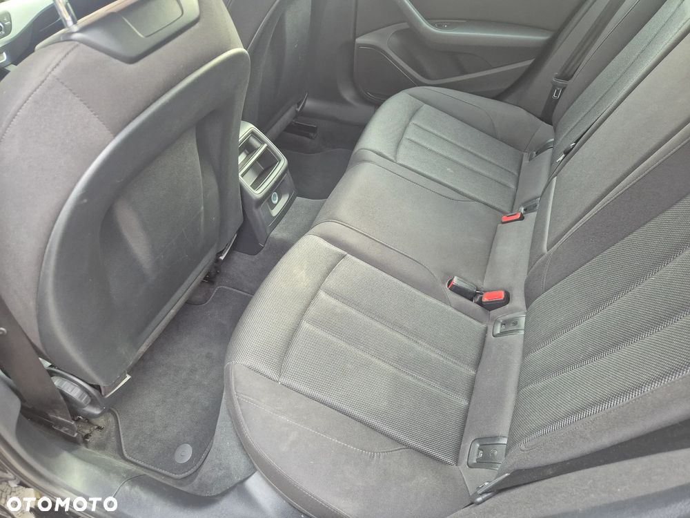 Audi A4 Limousine 2.0 TDI S tronic - 9