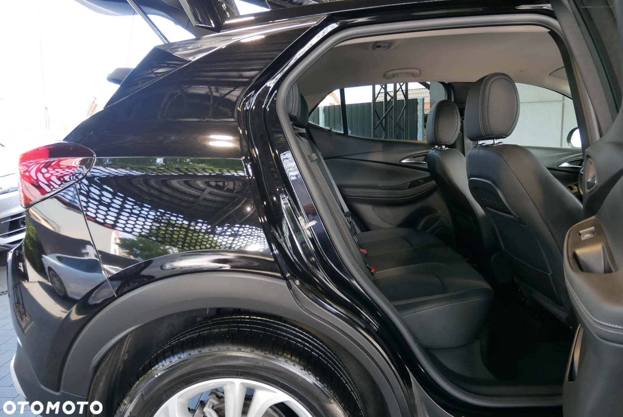 Buick Encore - 11