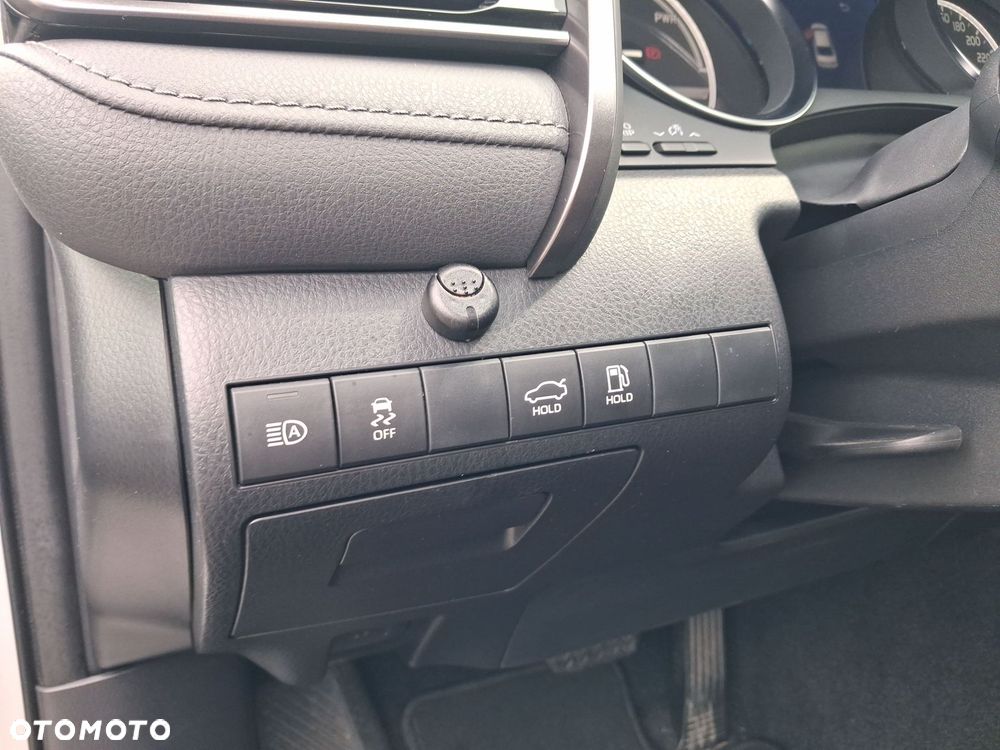 Toyota Camry 2.5 Hybrid Comfort CVT - 20