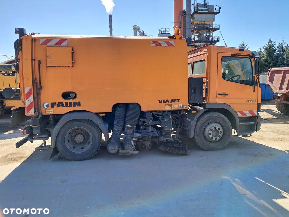 Mercedes-Benz 1523 - 2