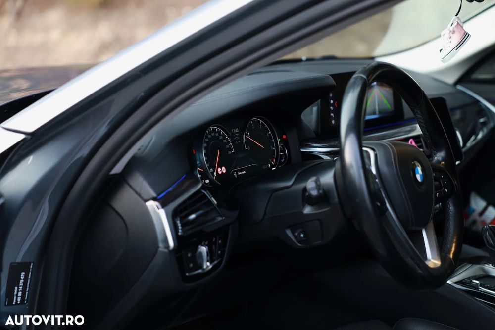 BMW Seria 5 520d Aut. Luxury Line - 15