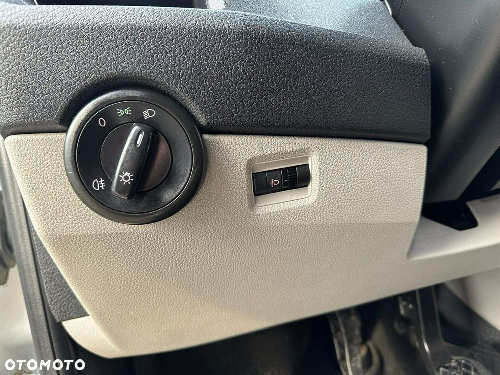 Volkswagen Transporter - 15