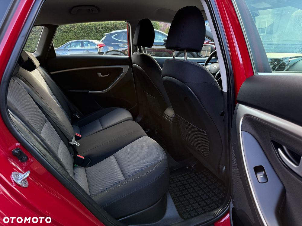 Hyundai i30 1.6 Comfort - 8