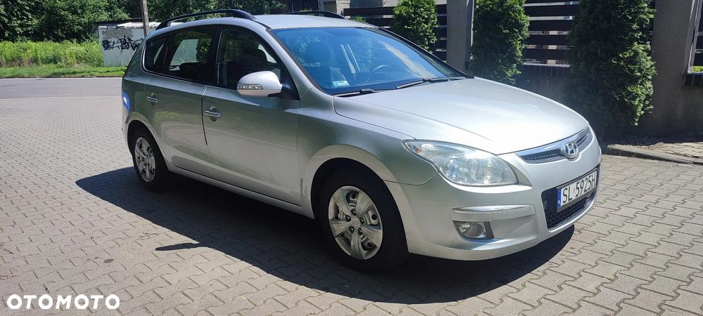 Hyundai i30 1.6 CRDi Comfort - 1