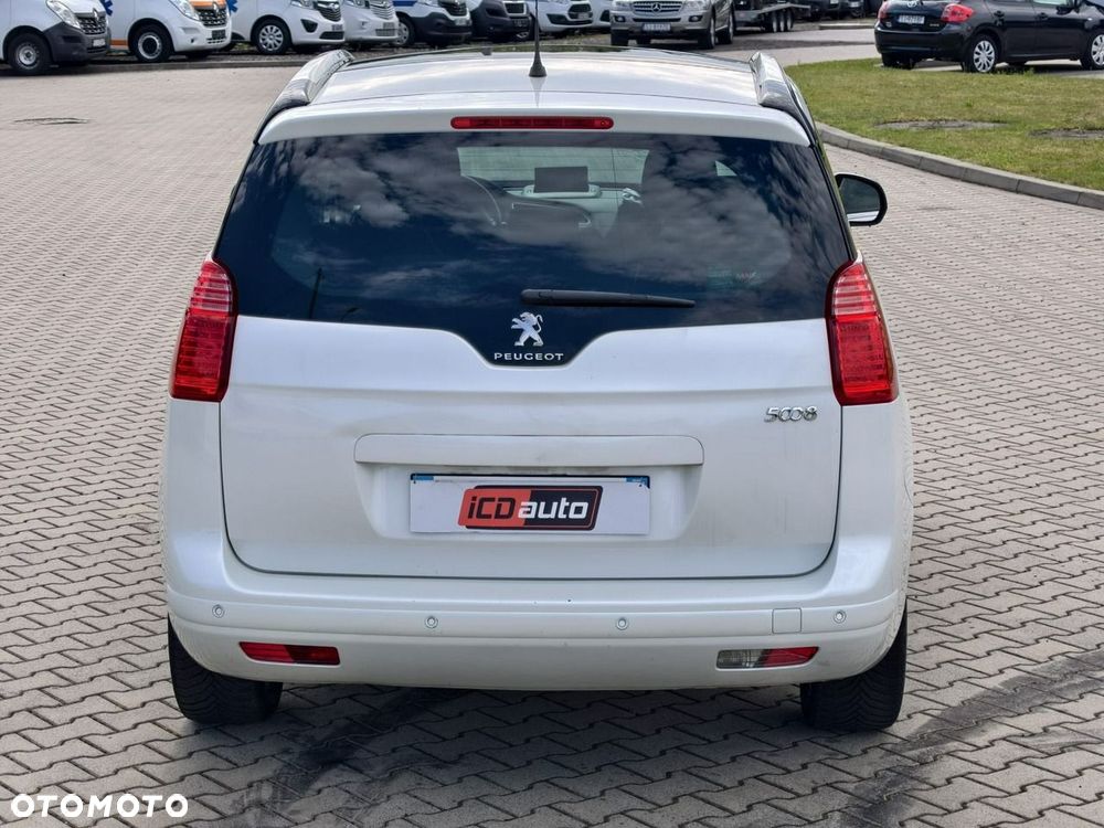 Peugeot 5008 - 6
