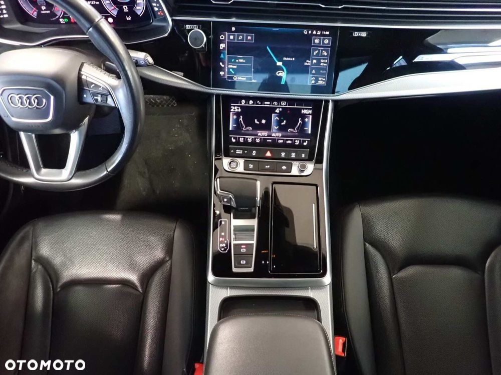 Audi Q7 - 10