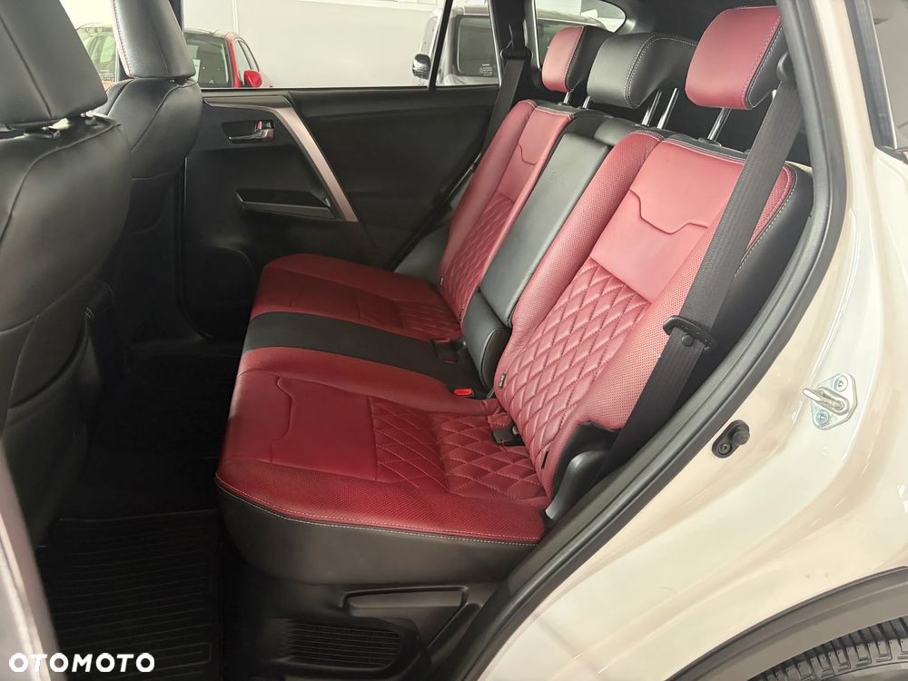 Toyota RAV4 - 14