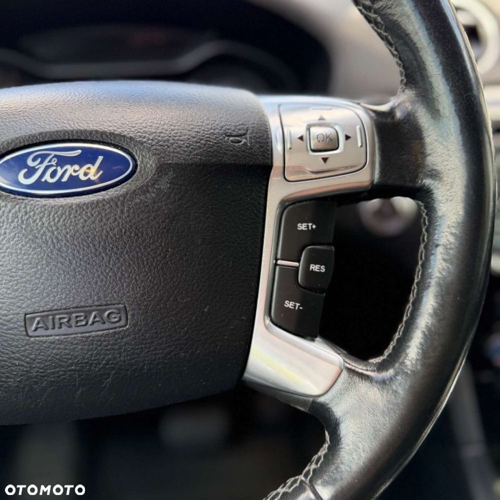 Ford S-Max - 28