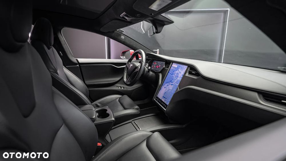 Tesla Model S Performance - 29