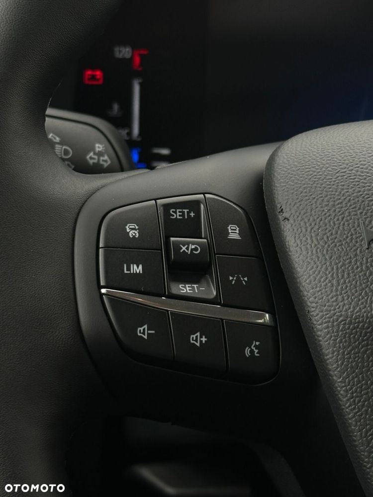 Ford Tourneo Courier - 14