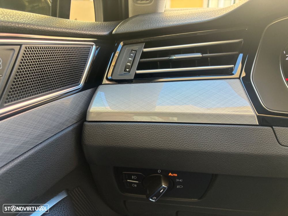 VW Passat Variant 2.0 TDI Business DSG - 9