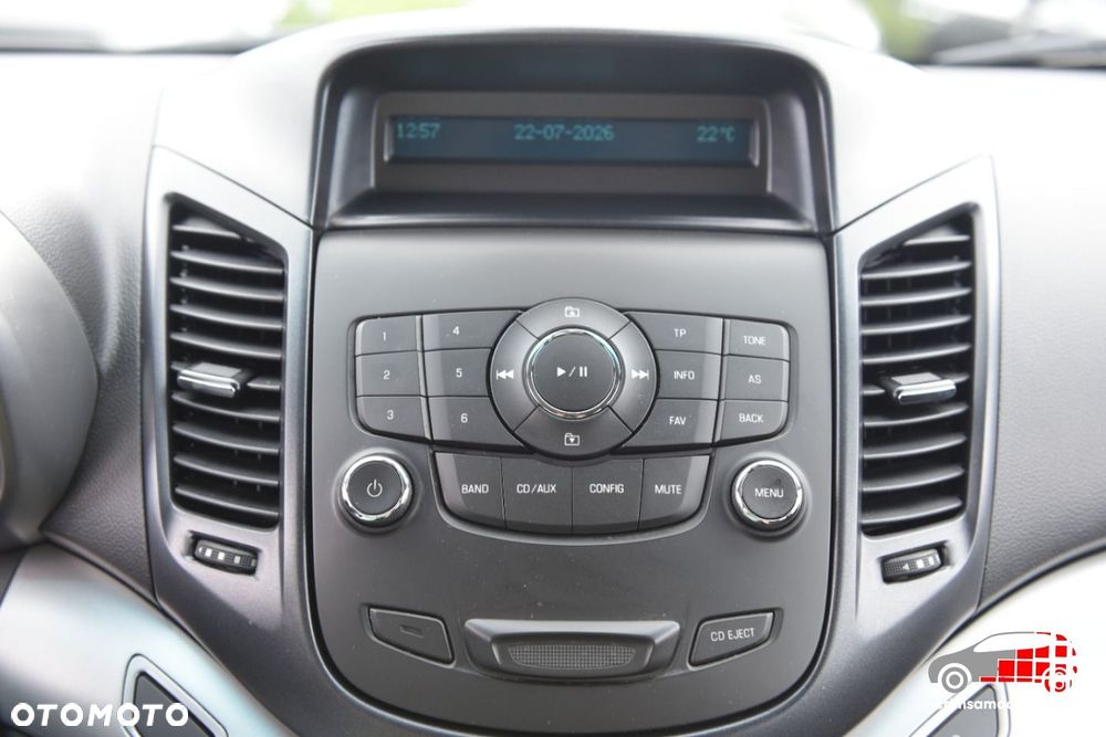 Chevrolet Orlando - 28
