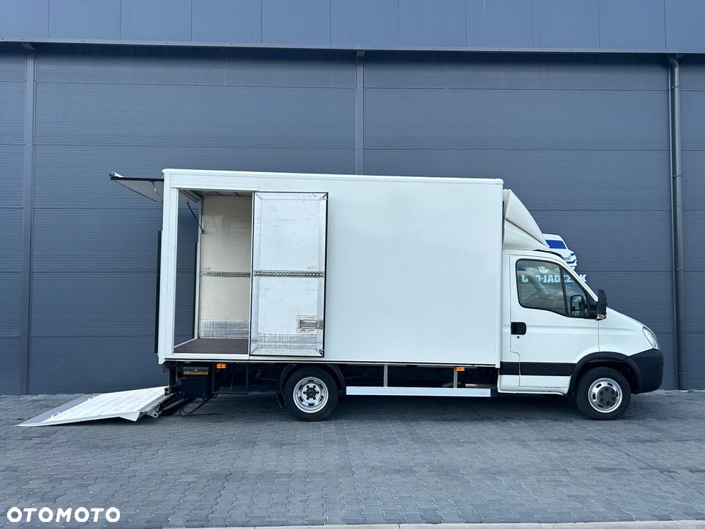 Iveco Daily 40C18 35C18 3.0 HPI Kontener 8 palet + winda 750kg + drzwi boczne **KLIMA**Sprowadzony**2011R** - 6