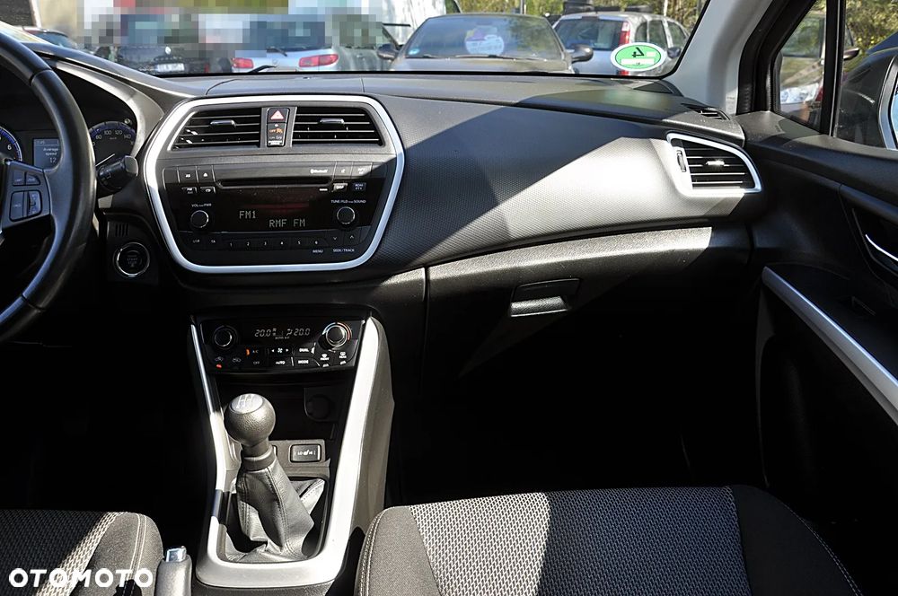 Suzuki SX4 S-Cross 1.6 Premium - 18