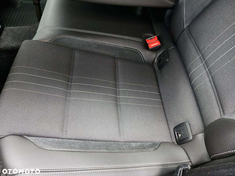 Volkswagen Passat Alltrack 2.0 TDI SCR 4Motion DSG - 32