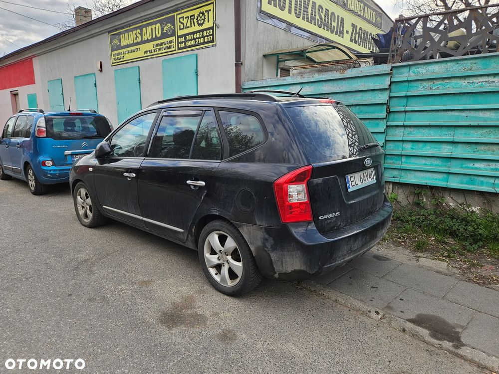 Kia carens CRDI na części - 3