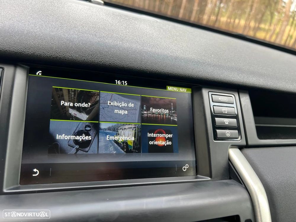Land Rover Discovery Sport 2.0 TD4 HSE - 27