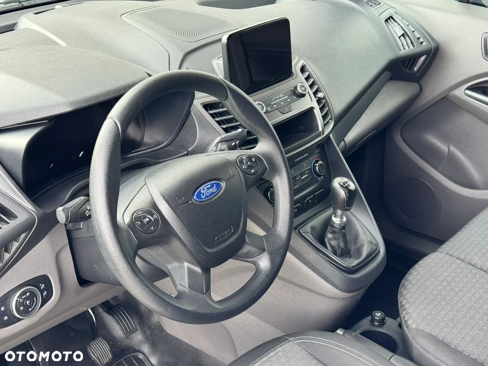 Ford Transit Connect - 13