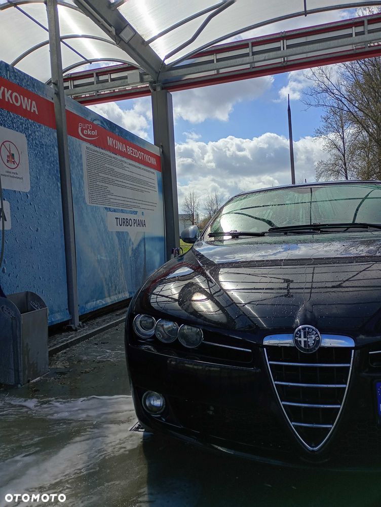 Alfa Romeo 159 - 2