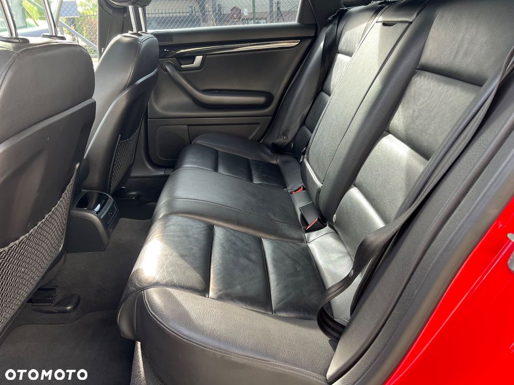 Audi A4 Avant - 10