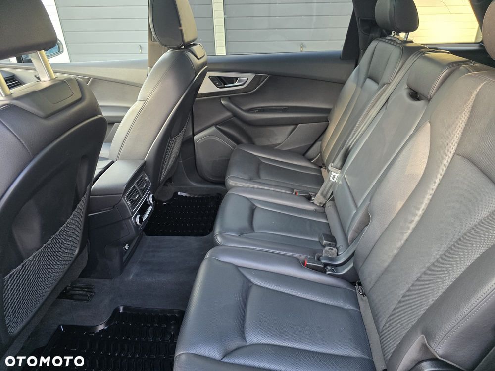 Audi Q7 - 21