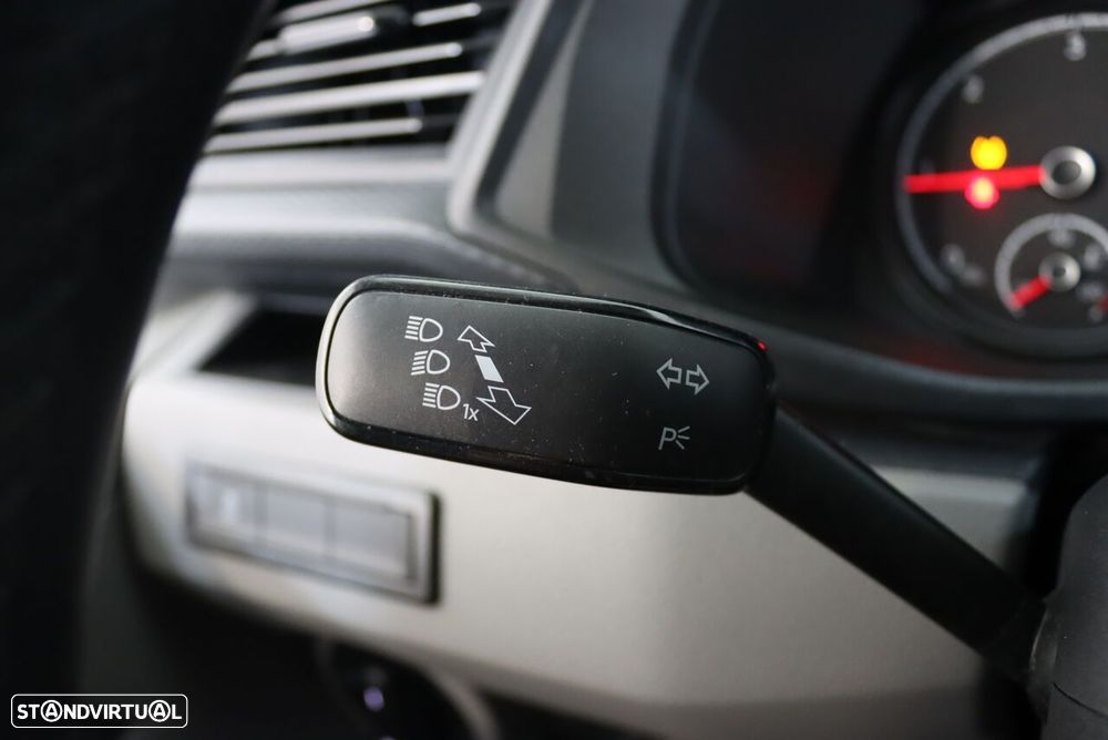 VW Transporter 2.0 TDI L.Business - 13