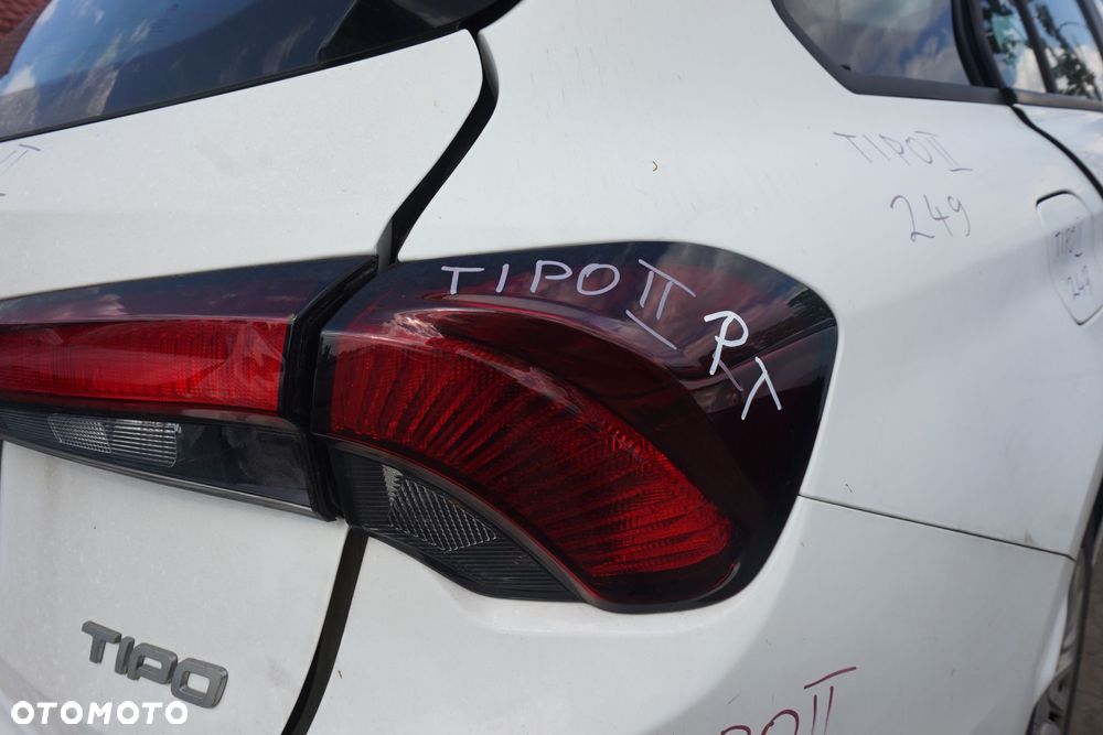 LAMPA TYLNA PRAWA TIPO II 356 KOMBI  FIAT 2016-2020 - 1