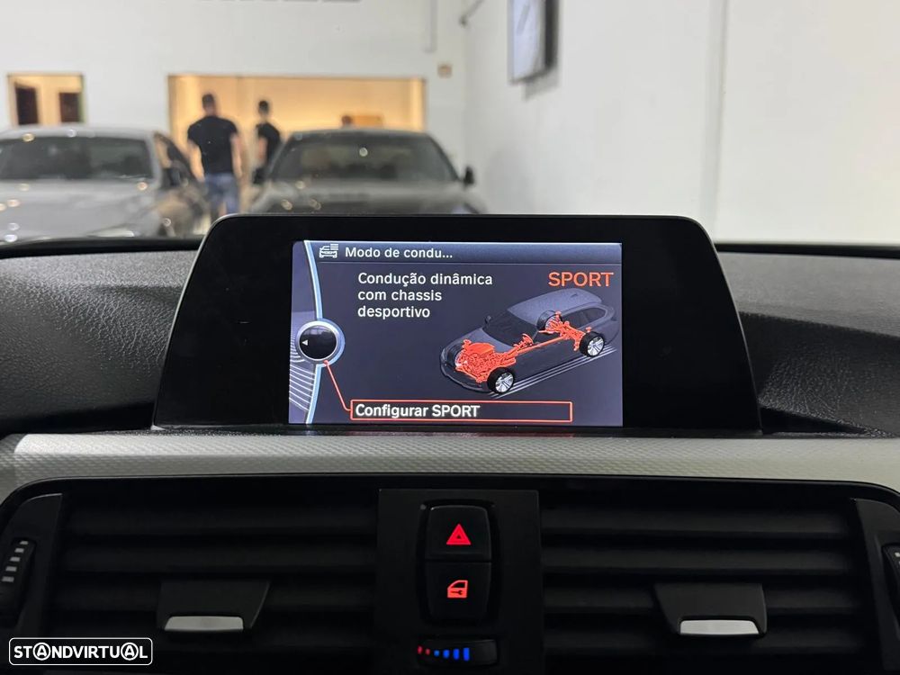 BMW 320 d Touring Auto Pack M - 36