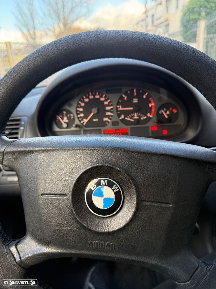 BMW 320 d Touring - 13