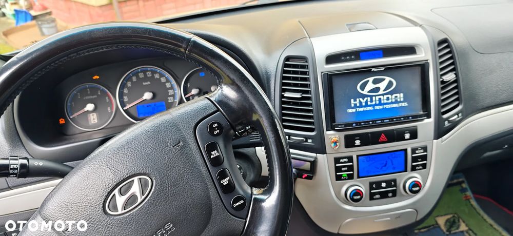 Hyundai Santa Fe - 10