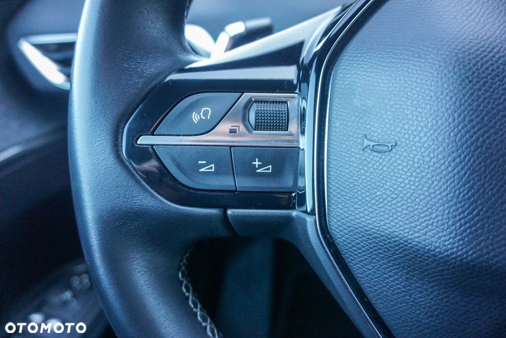 Peugeot 3008 1.6 PureTech Hybrid PHEV Allure Pack S&S EAT8 - 12