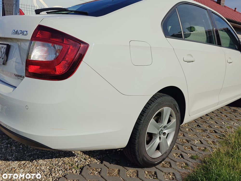 Skoda RAPID 1.0 TSI Ambition - 14