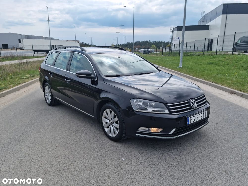 Volkswagen Passat 2.0 TDI DSG Comfortline - 3