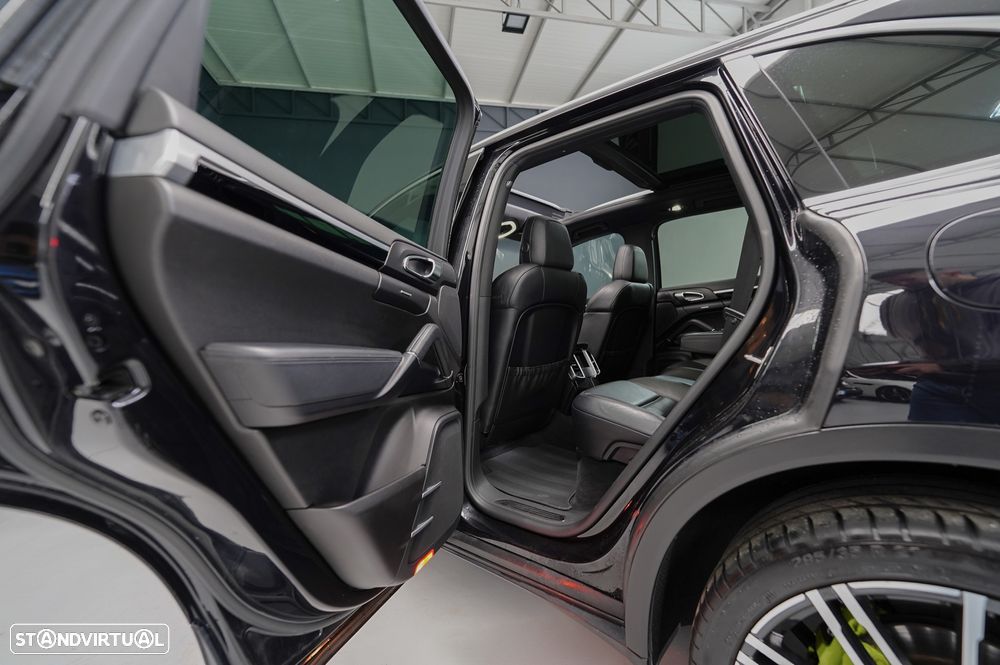 Porsche Cayenne S E-Hybrid - 25