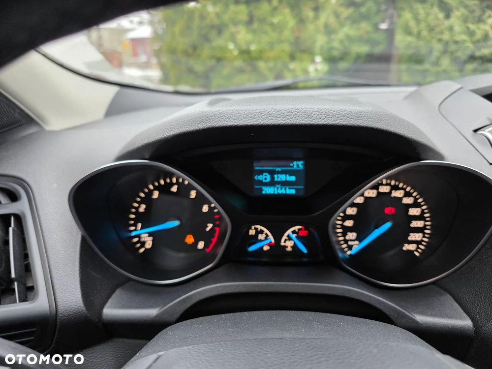 Ford Kuga 1.5 EcoBoost FWD Titanium ASS MMT6 - 11