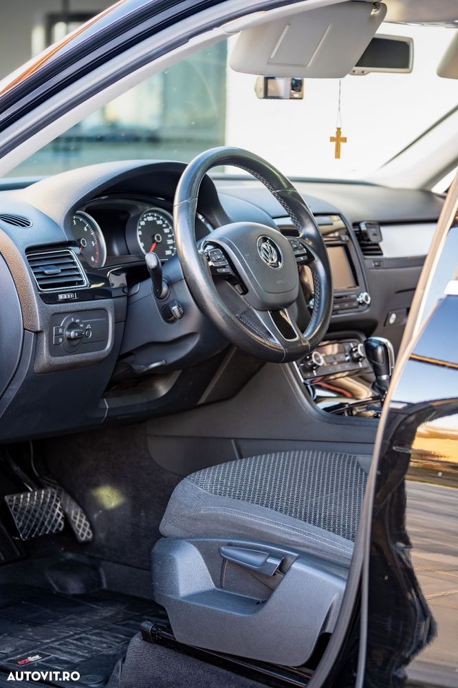 Volkswagen Touareg - 17